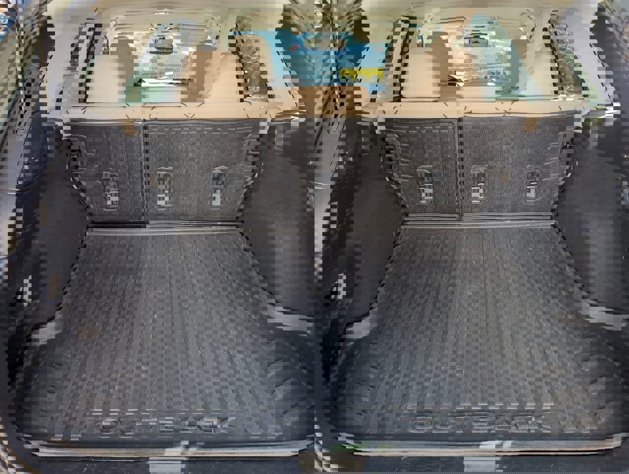 Used 2016 Subaru Outback 3.6R Limited image 15