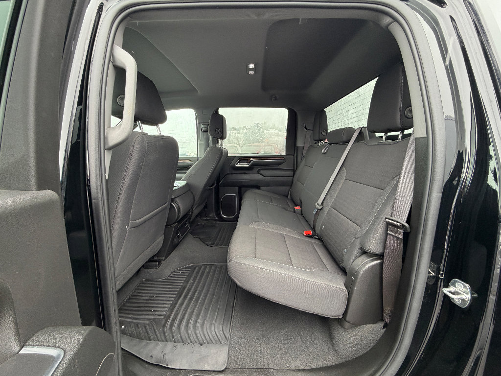 Used 2024 GMC Sierra 3500 SLE image 3