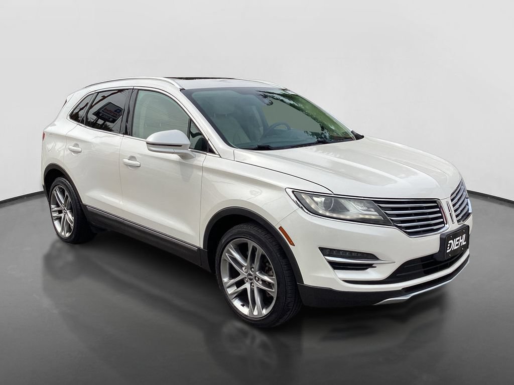 Used 2016 Lincoln MKC Reserve w/ Lincoln MKC Climate Package AWD/4WD image 3