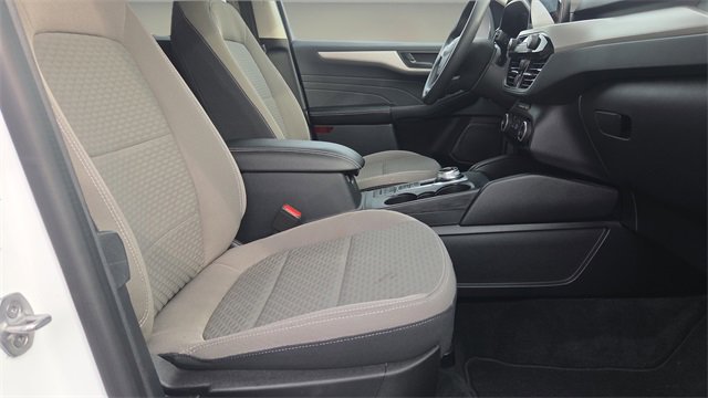 Used 2022 Ford Escape SE image 11