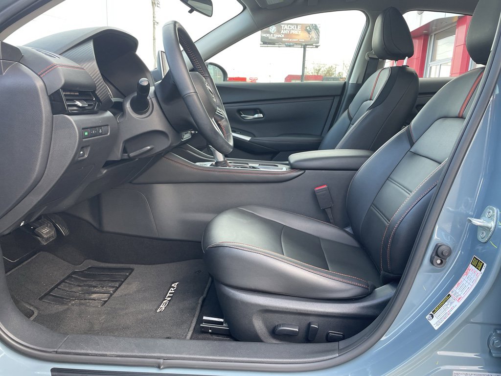 Used 2024 Nissan Sentra SR w/ SR Premium Package image 10