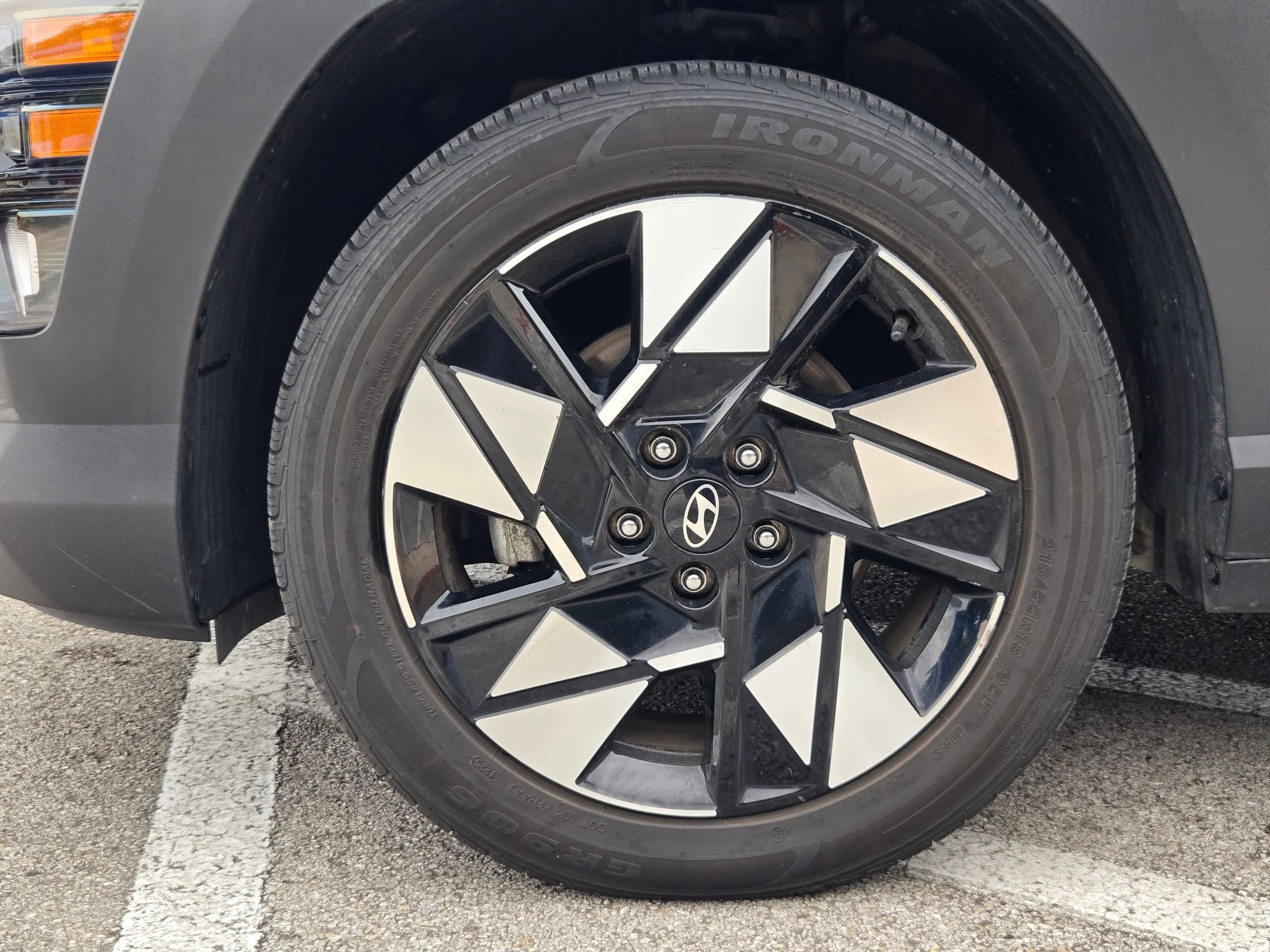 Used 2025 Hyundai Kona SEL FWD image 32