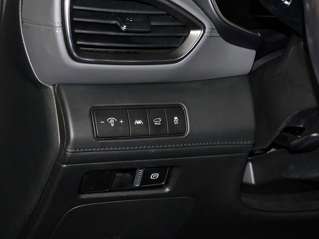 Used 2021 Hyundai Santa Fe Limited AWD/4WD image 26