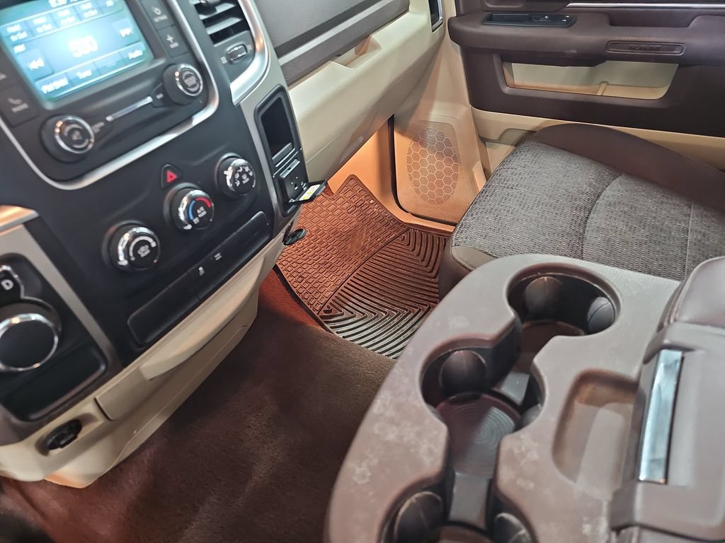 Used 2015 RAM 1500 Big Horn RWD image 24