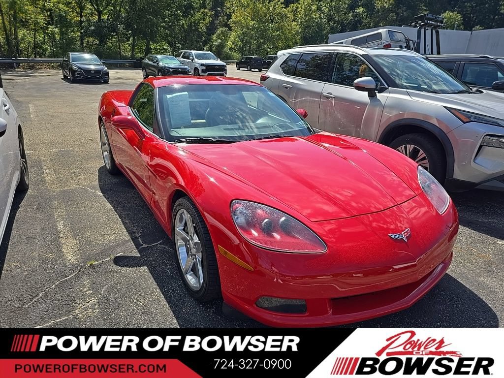 Used 2005 Chevrolet Corvette Coupe w/ Preferred Equipment Group RWD image 3