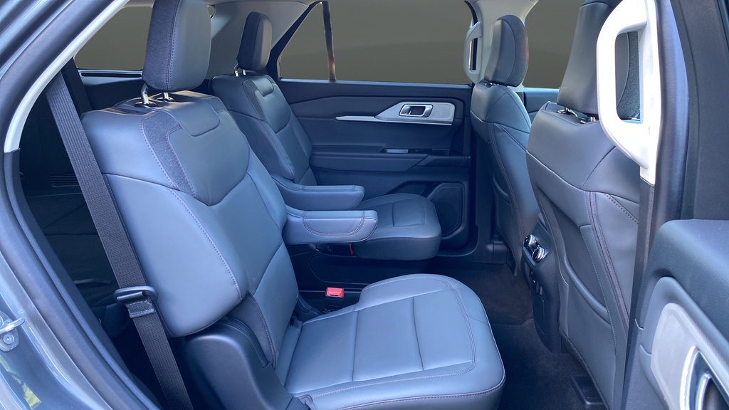 New 2026 Ford Explorer Active w/ Active Comfort Package AWD/4WD image 26