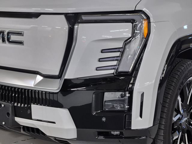 Used 2025 GMC Sierra EV Denali AWD/4WD image 12