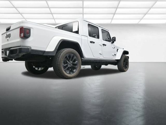Used 2025 Jeep Gladiator Sport image 24