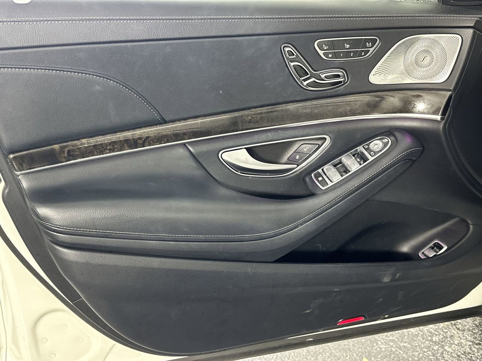 Used 2017 Mercedes-Benz S 550 Sedan image 29