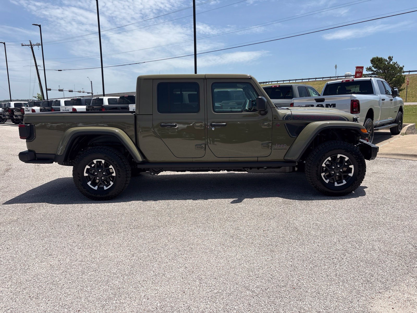 New 2026 Jeep Gladiator Rubicon AWD/4WD image 7