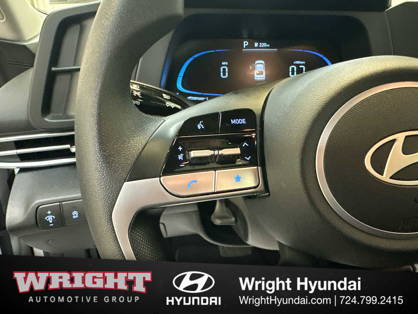 Certified 2025 Hyundai Elantra SE image 22