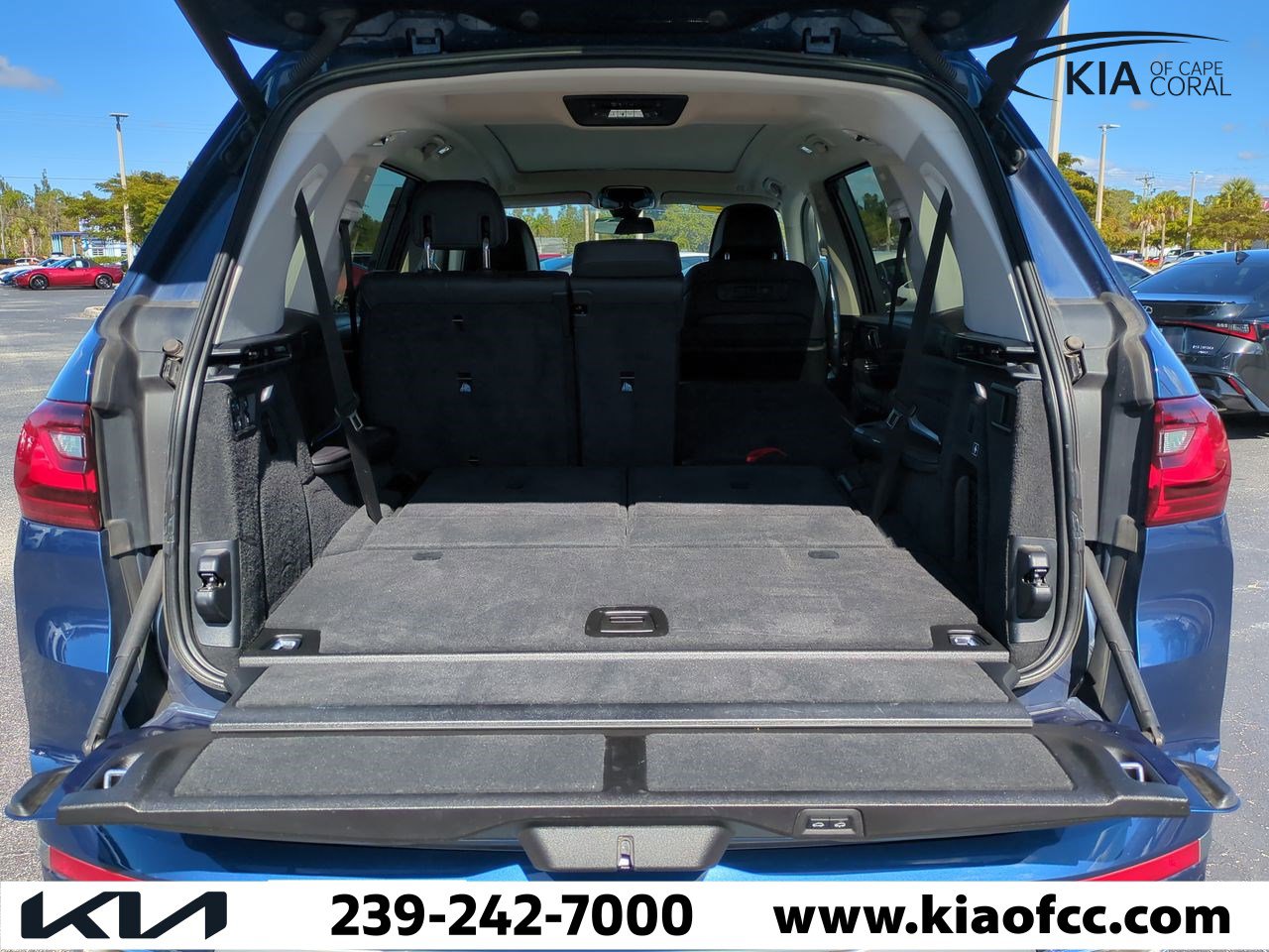 Used 2022 BMW X7 xDrive40i w/ Executive Package image 12