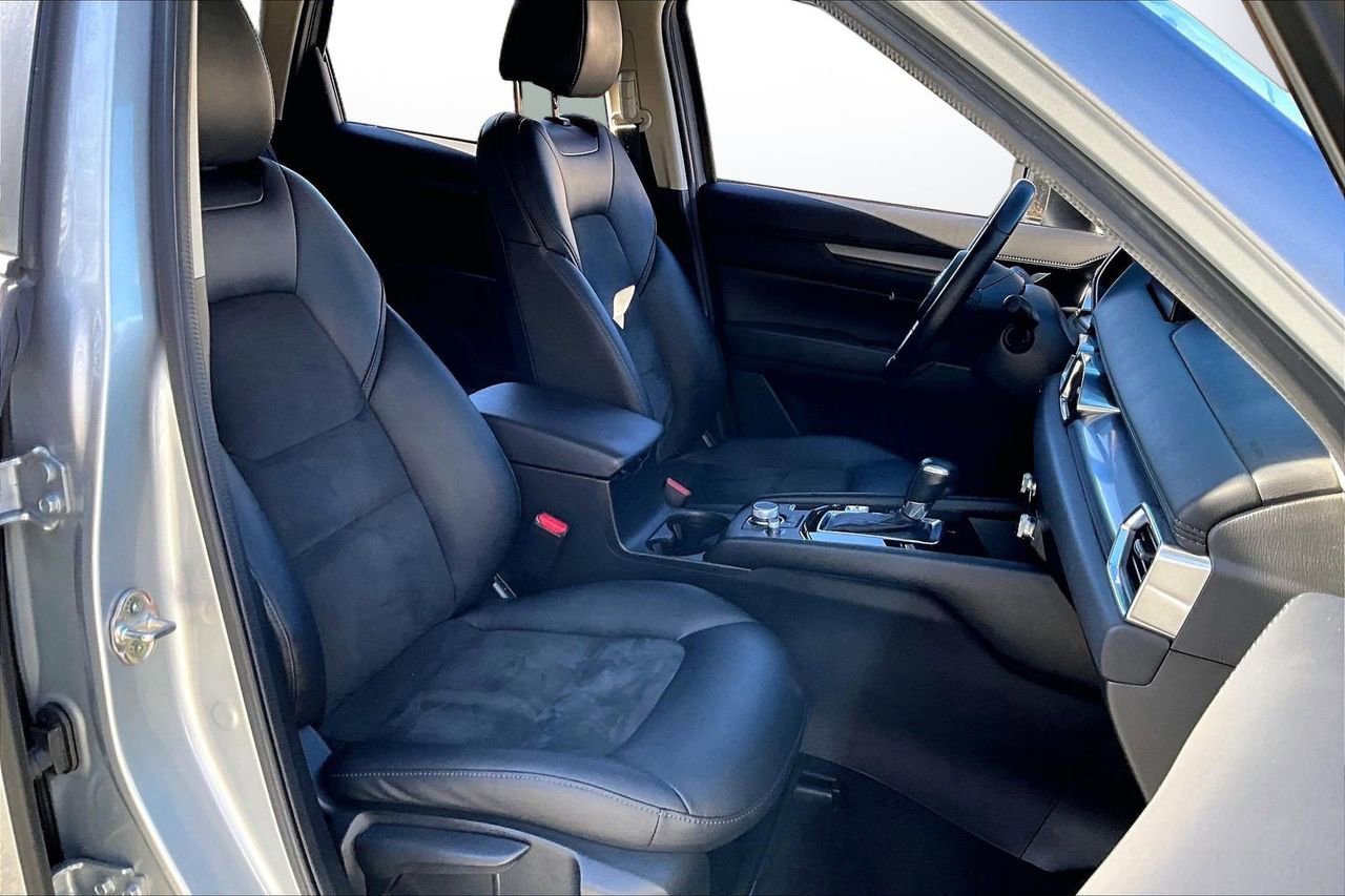 Used 2021 MAZDA CX-5 Touring image 22