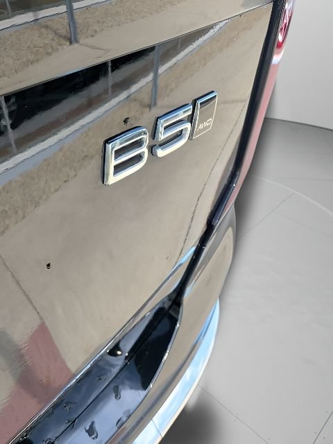 Certified 2025 Volvo XC90 B5 Plus AWD/4WD image 19