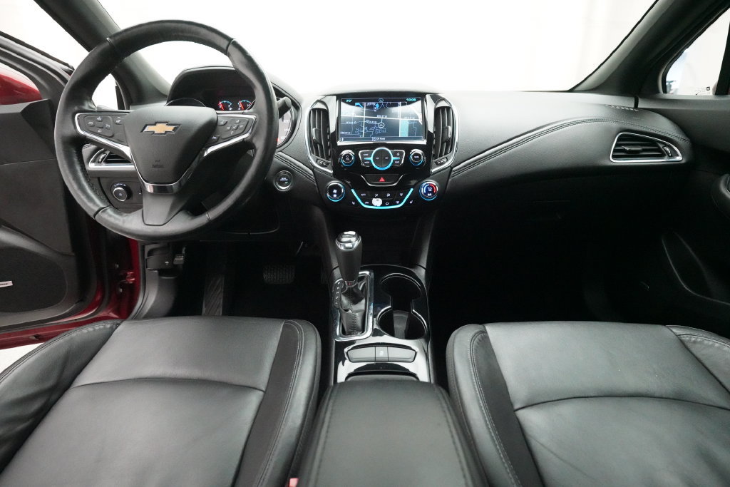 Used 2017 Chevrolet Cruze Premier FWD image 5