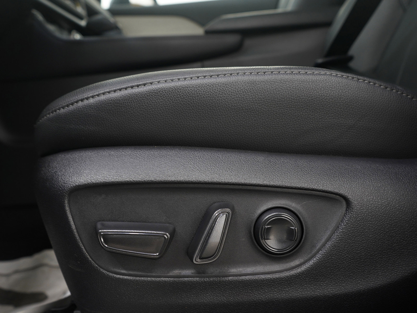 Used 2026 Toyota Grand Highlander Platinum image 26