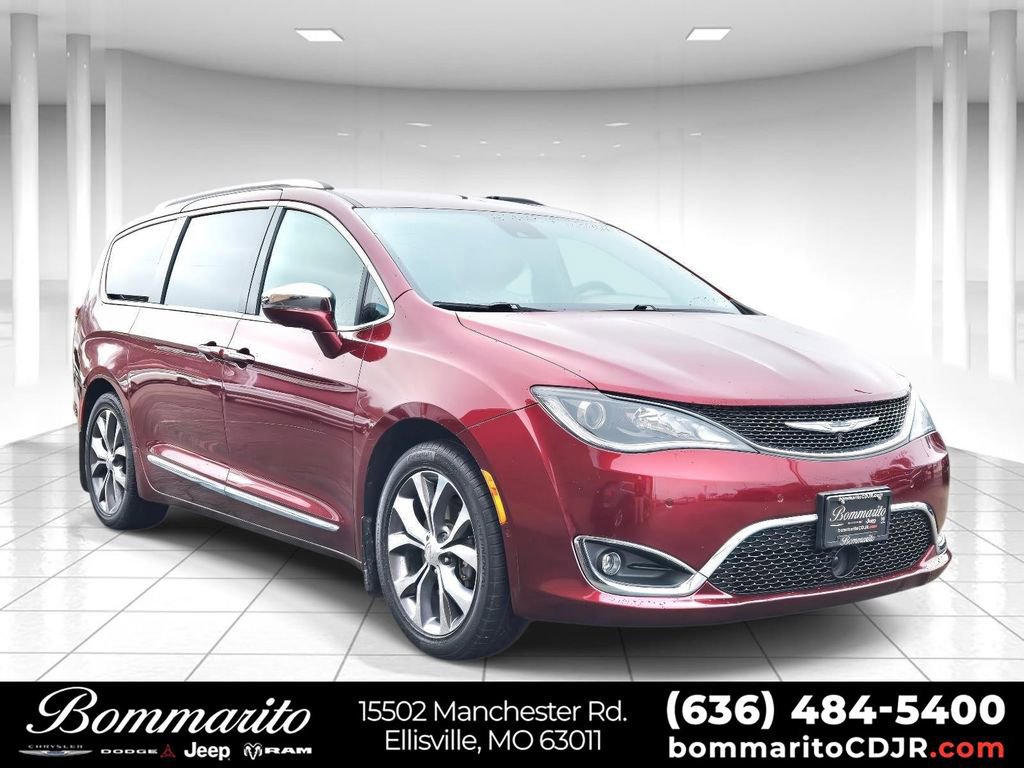 Used 2018 Chrysler Pacifica Limited image 1
