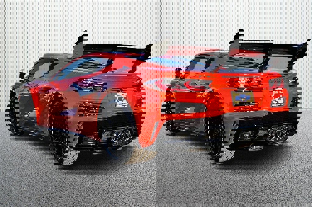 New 2026 Chevrolet Corvette ZR1 w/ ZR1 Carbon Fiber Aero Package image 6