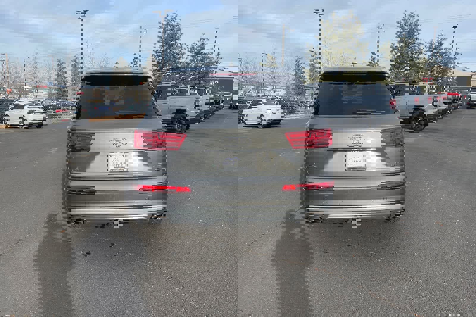 Used 2017 Audi Q7 3.0T Premium Plus w/ Premium Plus Package image 7