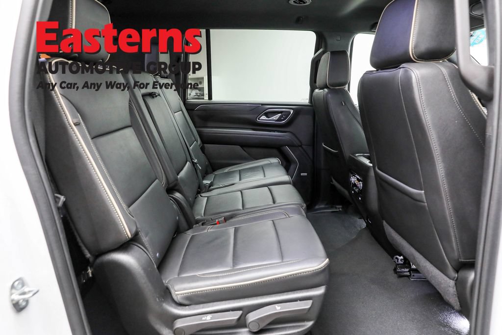 Used 2024 GMC Yukon XL SLT AWD/4WD image 26