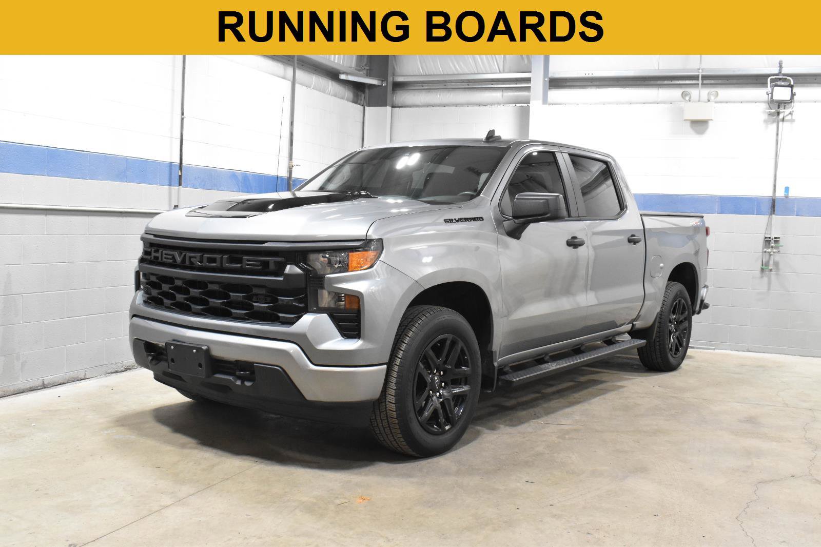 Used 2023 Chevrolet Silverado 1500 Custom w/ LPO, Dark Essentials Package AWD/4WD image 4