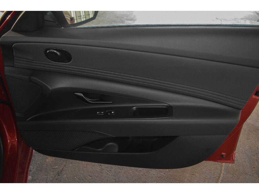 New 2025 Hyundai Elantra Sport image 70