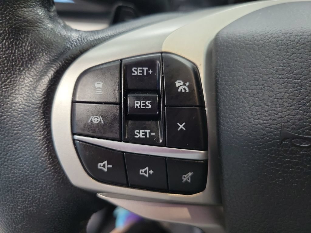 Used 2021 Ford Explorer XLT w/ Equipment Group 202A AWD/4WD image 36