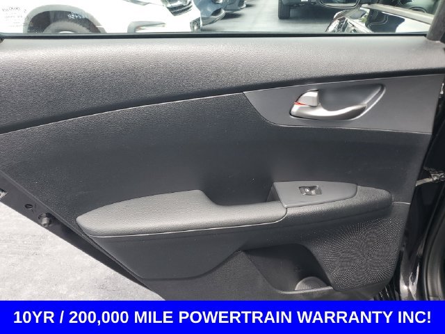 Used 2021 Kia Forte LXS FWD image 25