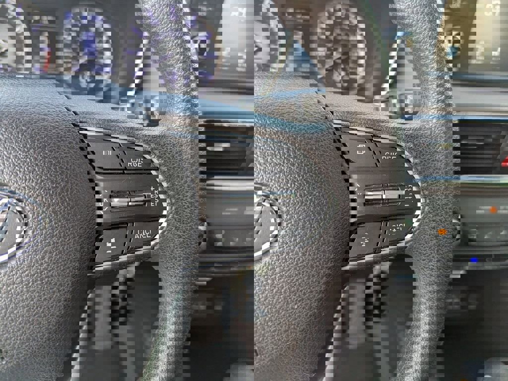 Used 2020 Hyundai Santa Fe SE w/ Cargo Package image 26