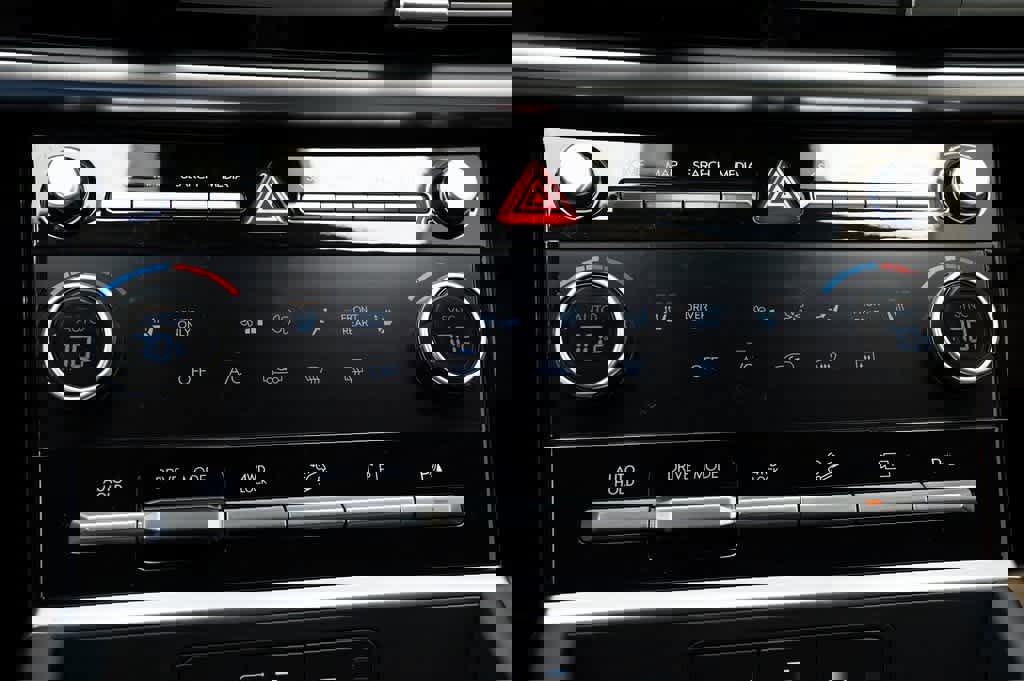 New 2026 Hyundai Santa Fe SEL image 18