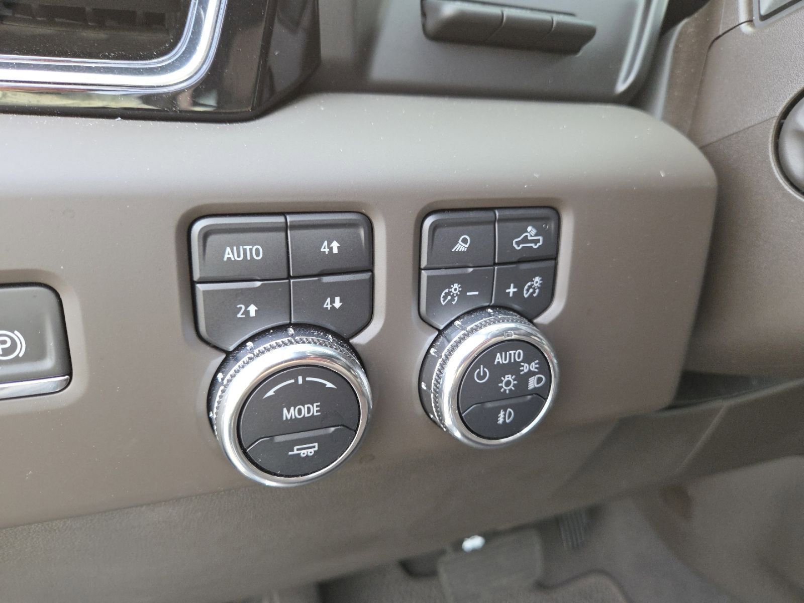 Used 2025 GMC Sierra 1500 Denali w/ Denali Reserve Package image 8