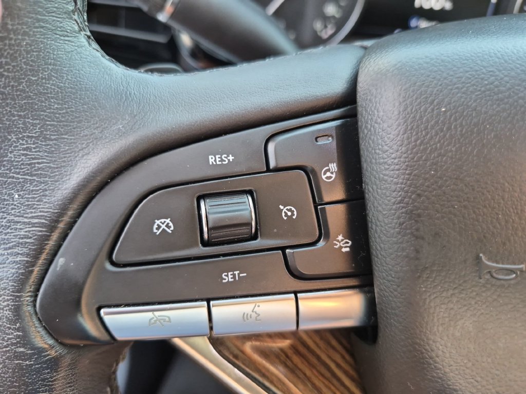 Used 2020 Cadillac XT6 Premium Luxury w/ Platinum Package FWD image 14