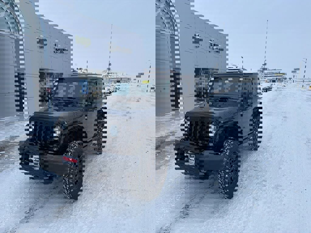 Used 2018 Jeep Wrangler Sport image 2