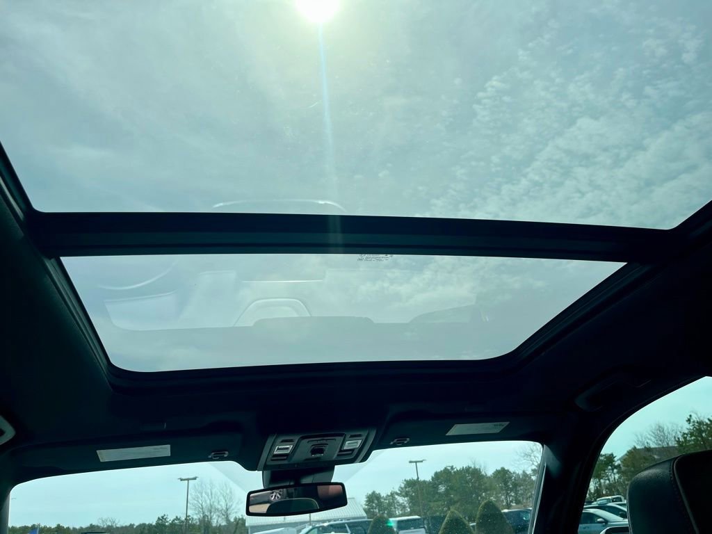 Certified 2023 GMC Yukon XL SLT image 28