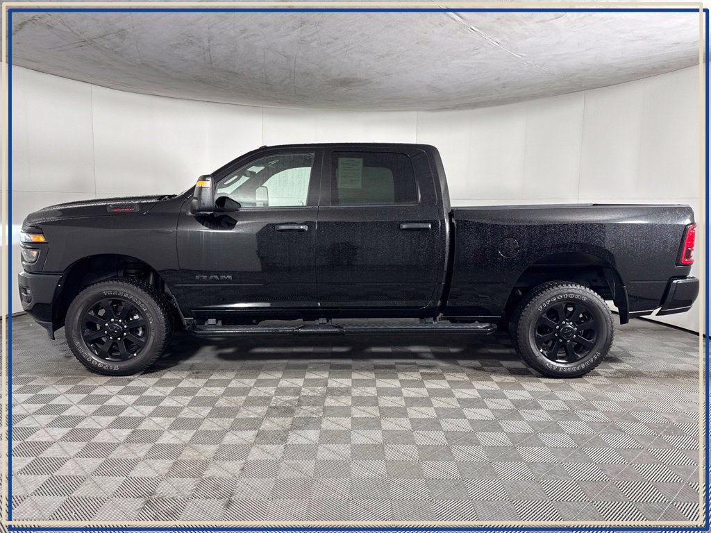 Used 2025 RAM 2500 Big Horn AWD/4WD image 15
