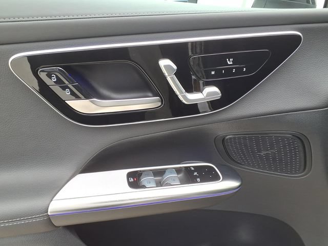 Certified 2025 Mercedes-Benz GLC 300 4MATIC image 13