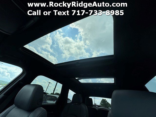 Used 2023 Buick Enclave Essence w/ Experience Buick Package AWD/4WD image 13