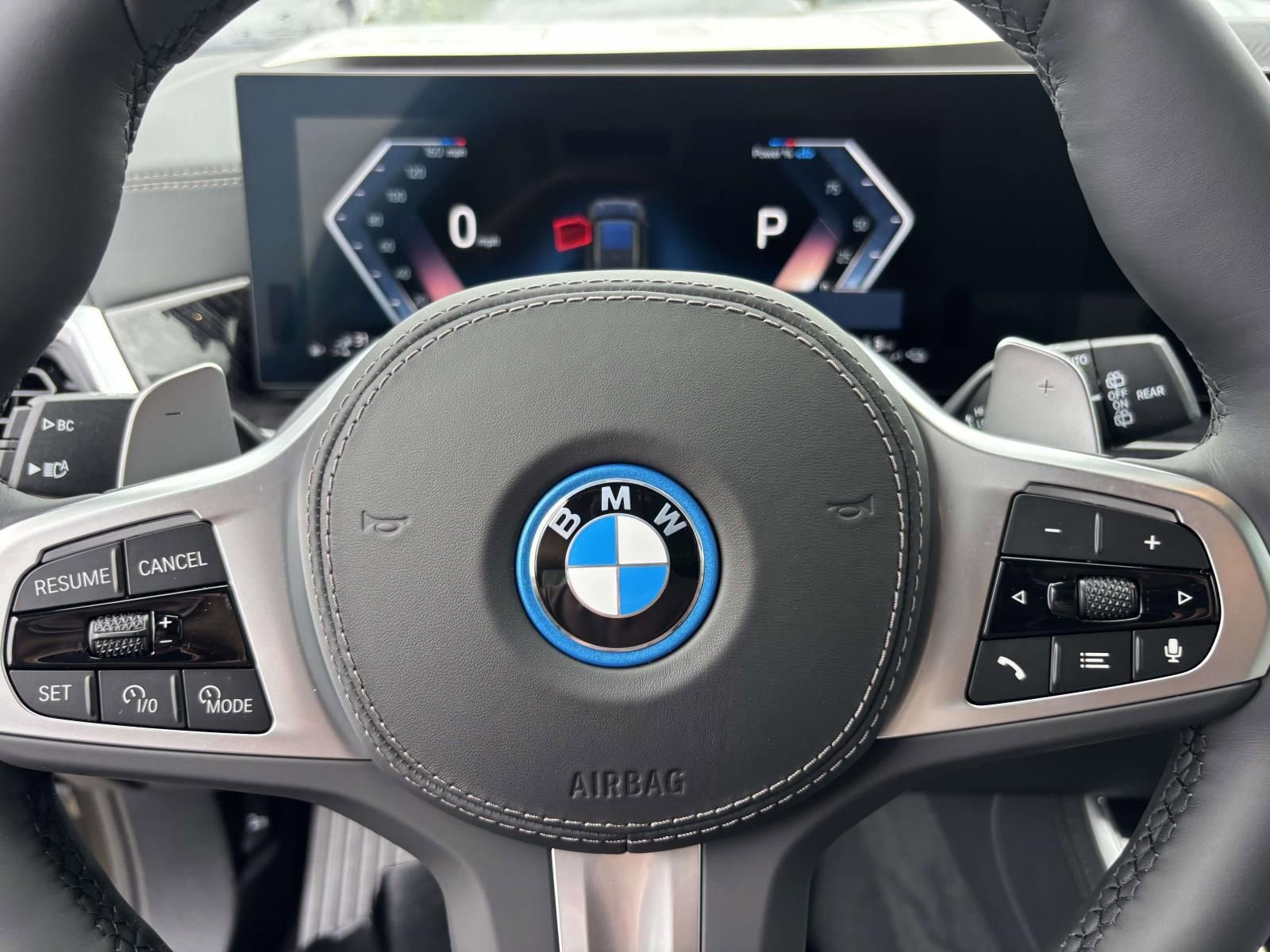 New 2026 BMW X5 xDrive50e image 11