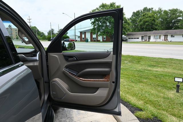 Used 2018 Chevrolet Tahoe Premier AWD/4WD image 18