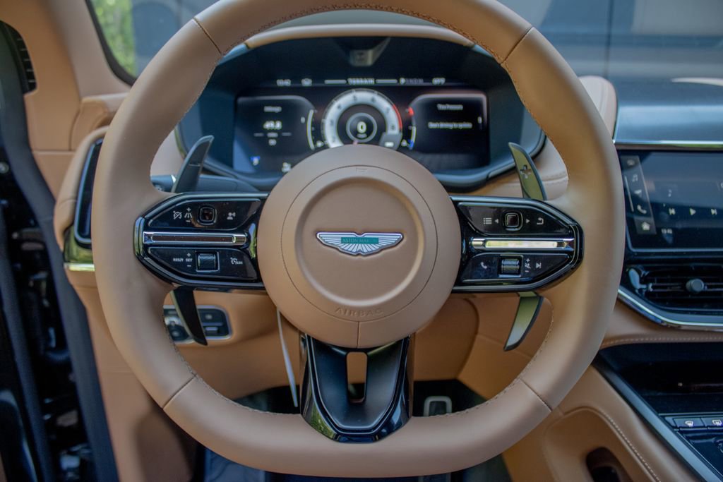 New 2026 Aston Martin DBX 707 image 12