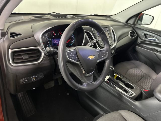 Used 2020 Chevrolet Equinox LT w/ Driver Convenience Package FWD image 13