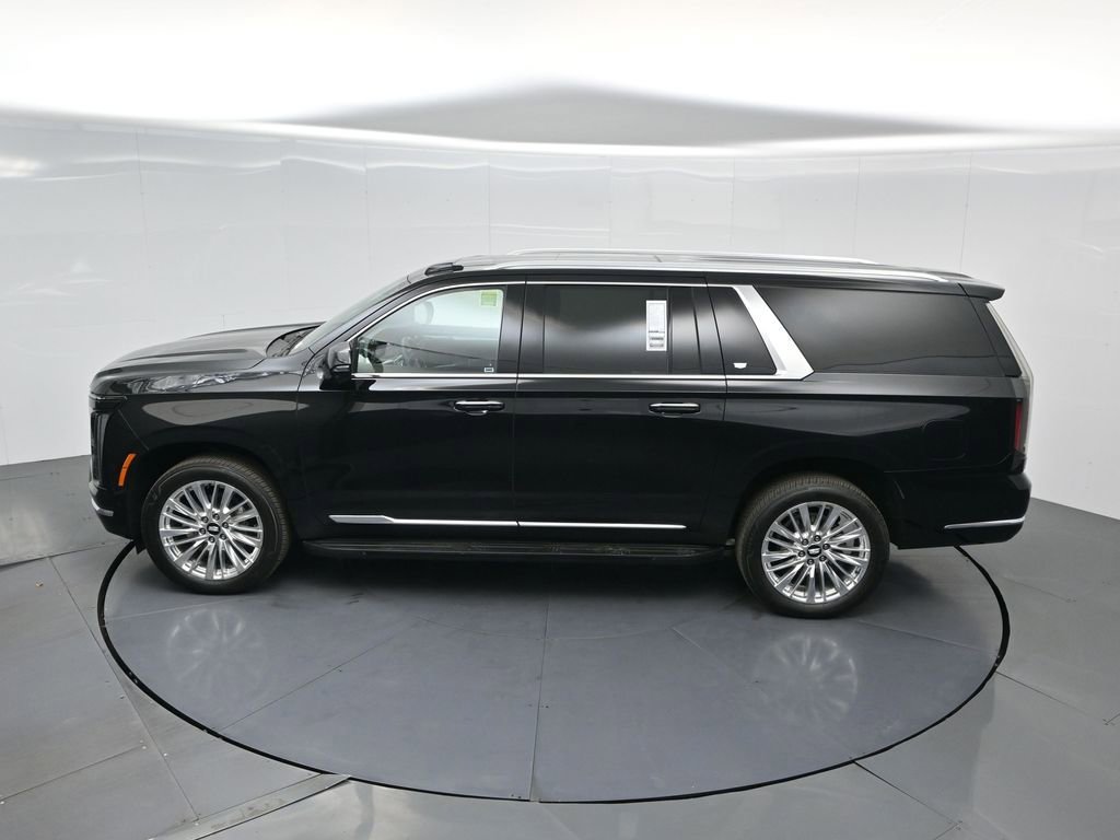 Used 2025 Cadillac Escalade ESV Premium Luxury image 35