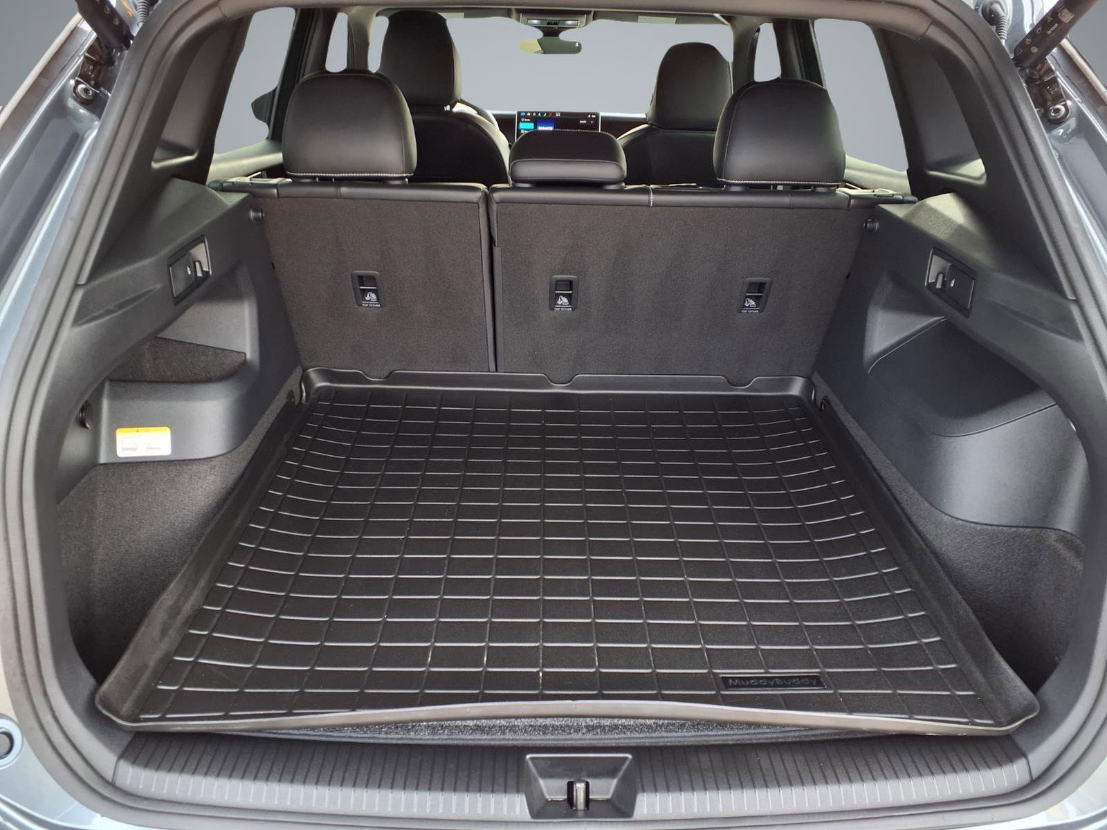 Used 2025 Volkswagen Tiguan SE R-Line image 12