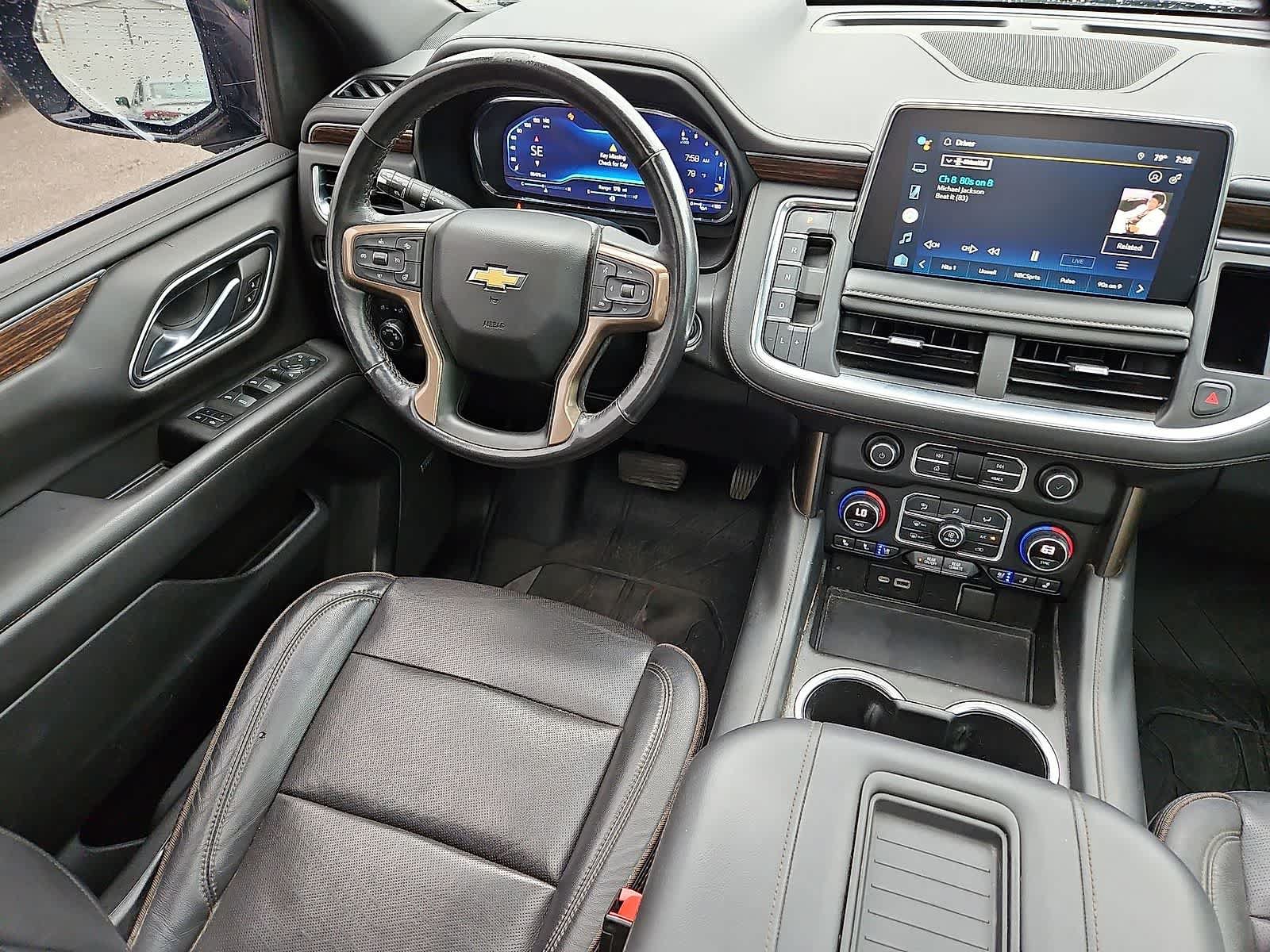 Used 2022 Chevrolet Tahoe High Country w/ Premium Package AWD/4WD image 10