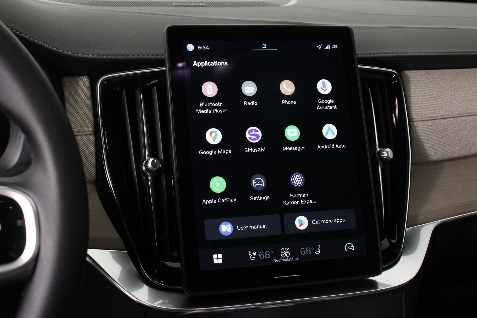 New 2026 Volvo XC90 T8 Plus w/ Protection Package Premier image 6