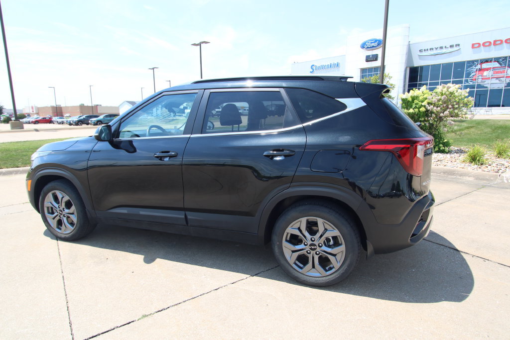 Used 2024 Kia Seltos S FWD image 15