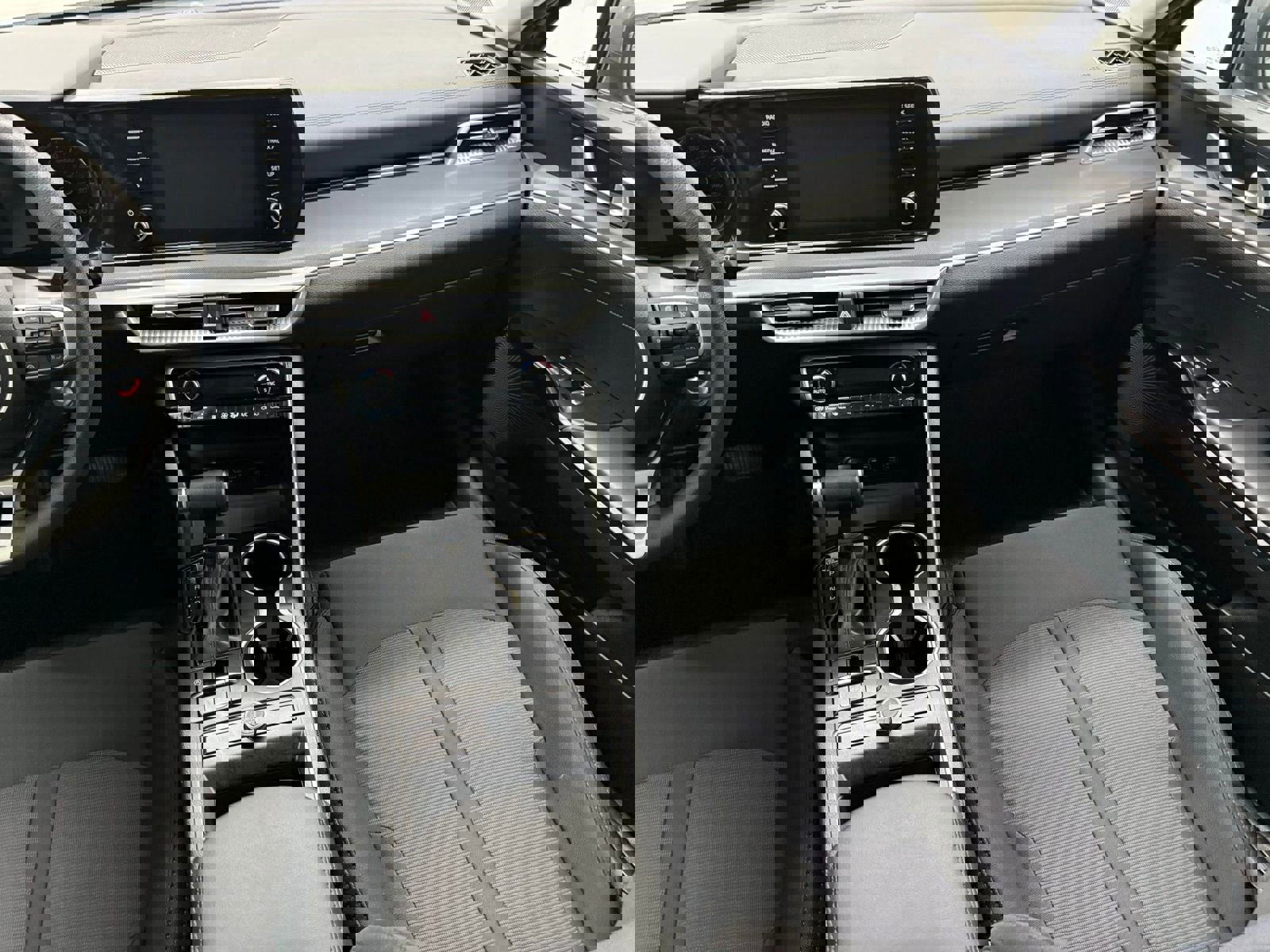 Used 2021 Kia K5 LX image 18