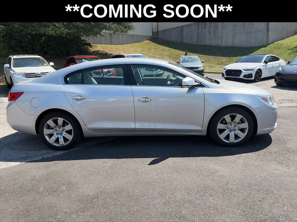 Used 2011 Buick LaCrosse CXS w/ Driver Confidence Package FWD image 3