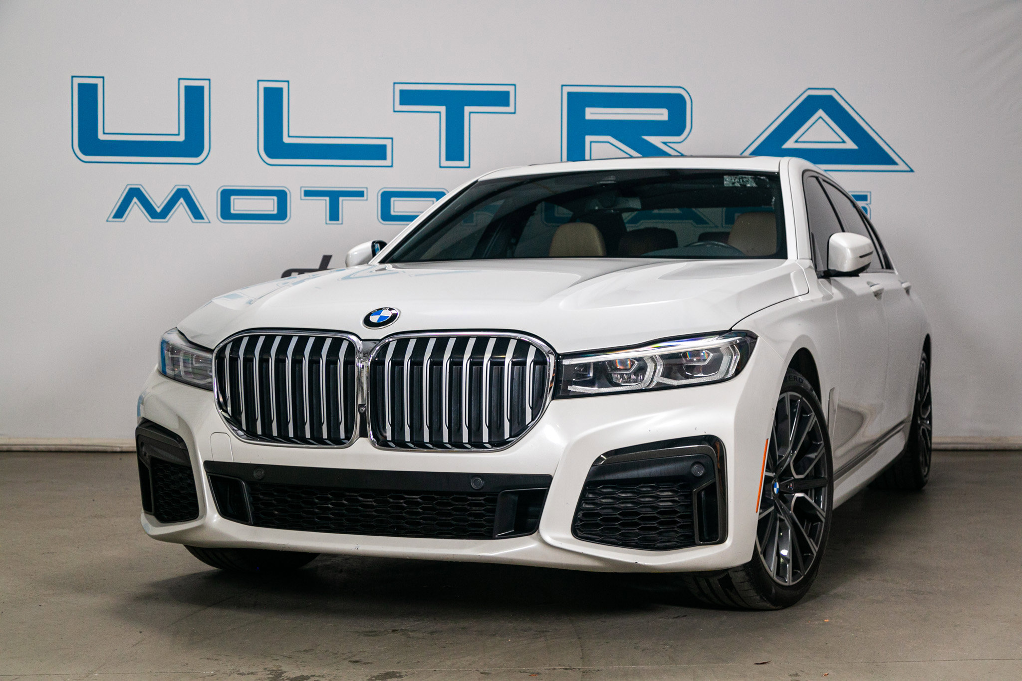Used 2020 BMW 740i 740i Sedan w/ Luxury Rear Seating Package image 5