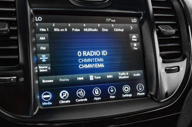 Used 2022 Chrysler 300 S image 26